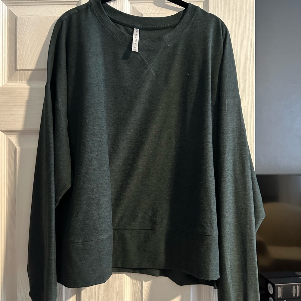 Fabletics forest green Crew Neck Top, long sleeves